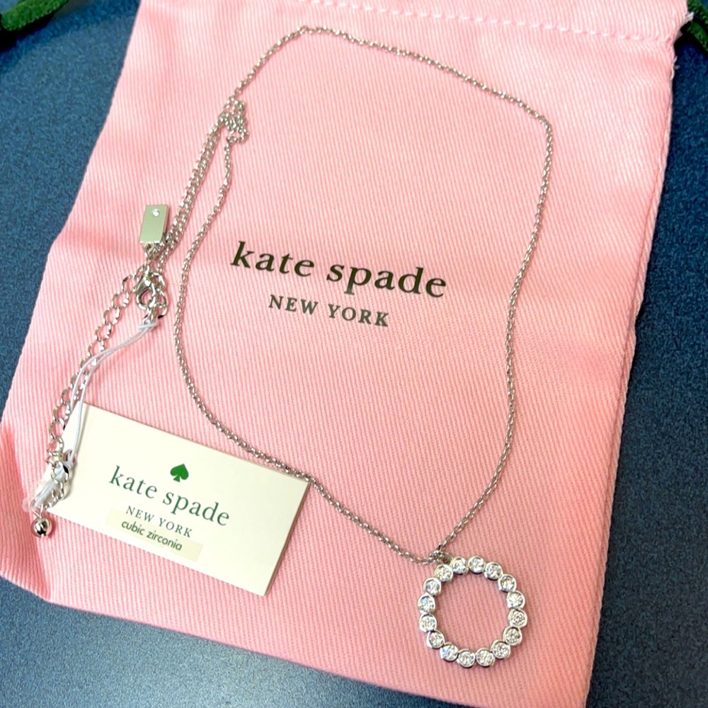 BNWT KATE SPADE CIRLE PENDANT NECKLACE